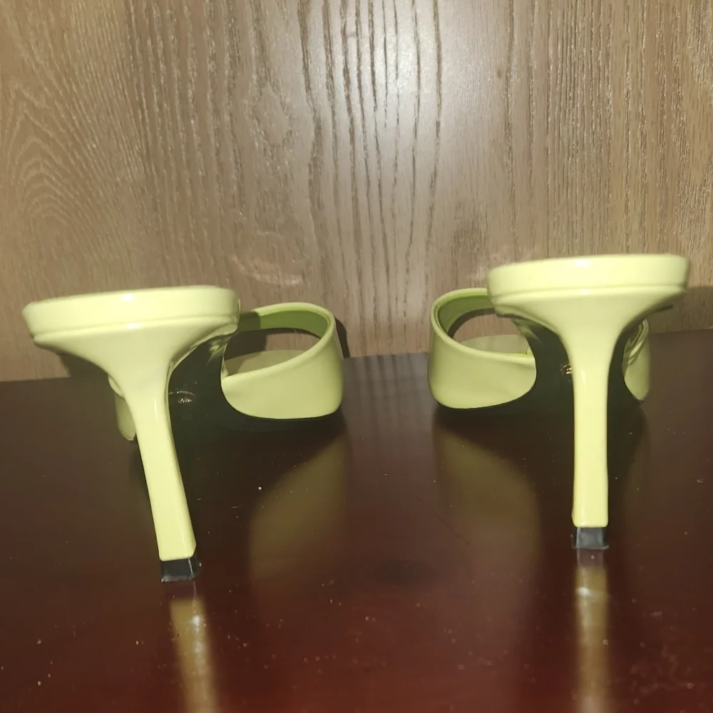 Stylish Lime Green Women's Zara Kitten Mules Size EU 40/ US 9 - 9.5 - Picture 6 of 10